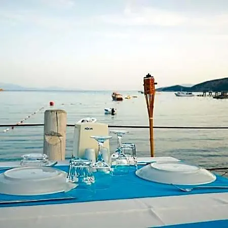 호텔 Cove